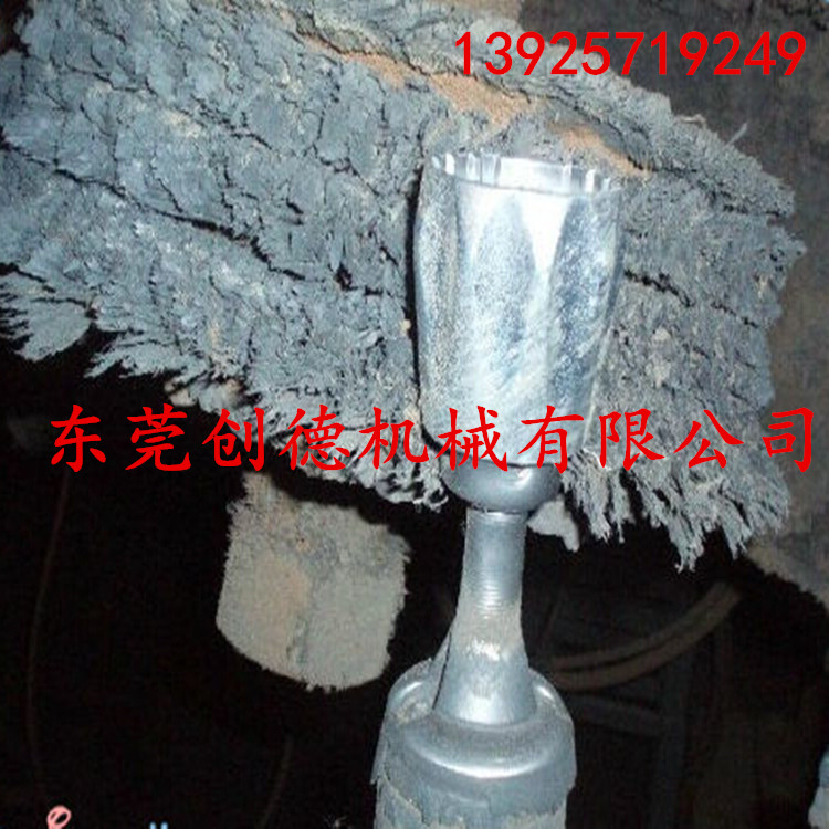 四組重型圓(yuan)盤自動抛光(guāng)機