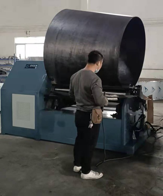 四(sì)軸數控(kòng) 大直徑(jìng)自動卷(juan)闆卷錐(zhuī)機